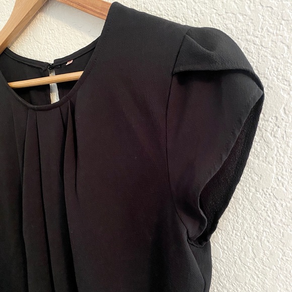 Women’s Black Casual Round Neck Pleated Blouse - Picture 4 of 6